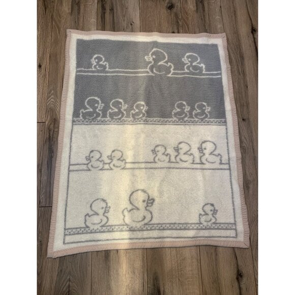 Vintage Acrylic Reversible Duckling Baby Blanket - 37"x27" - Soft & Cozy Gray Wh - Picture 1 of 4